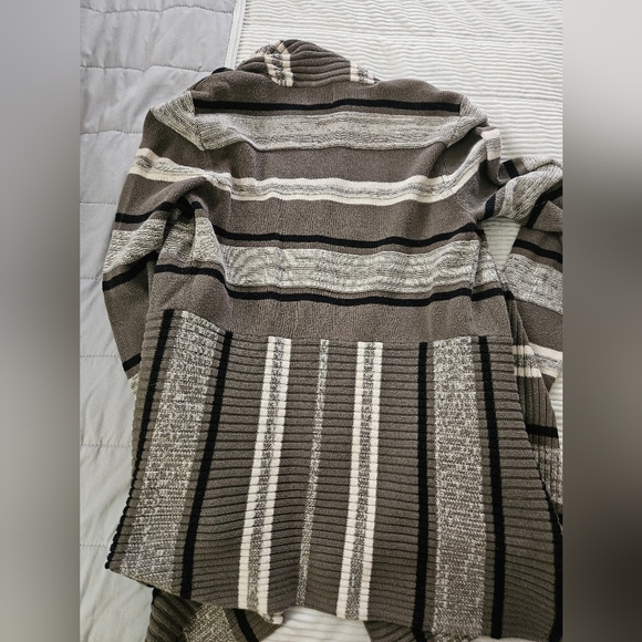 St. Johns Bay Striped Brown Cardigan Sweater Size L - Picture 7 of 7